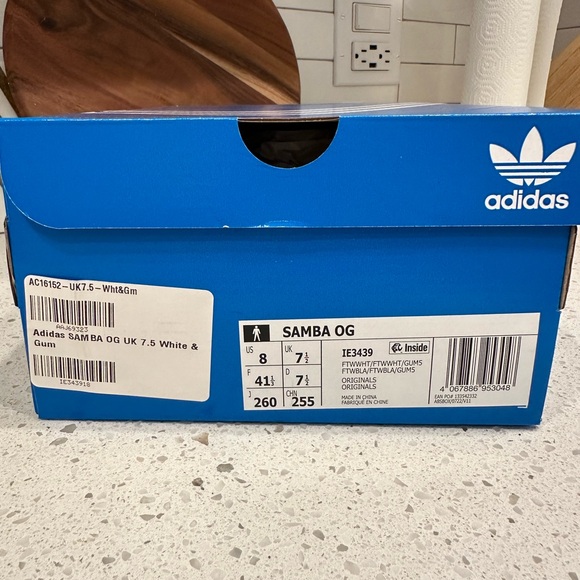Adidas Samba OG UK 7.5 White & Gum - NEW in box. Never been worn. - Picture 9 of 9